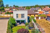 MODERNÍ RODINNÝ DŮM K PRODEJI V KLIDNÉ ČTVRTI MĚLNÍK, SOKOLSKÁ 4336, NABÍZÍ ZAHRADU A TERASU, cena 12690000 CZK / objekt, nabízí 