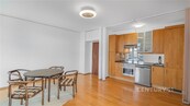 Prostorný byt 2+kk se dvěma balkony, Strašnice, cena 23500 CZK / objekt / měsíc, nabízí 