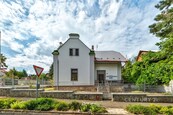 Prodej secesní vily před rekonstrukcí v Českém Brodě, ideální pro rodinné bydlení nebo investici, cena 9200000 CZK / objekt, nabízí 