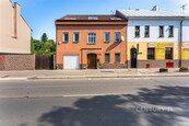 Prostorný rodinný dům na prodej s garáží a zahradou ve vyhledávané lokalitě Praha-Záběhlice, Záběhlická 156/71, celková cena 24 990 000 Kč, cena 24990000 CZK / objekt, nabízí 