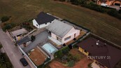 Moderní pasivní rodinný dům s panoramatickým výhledem k prodeji, Dobřejovice u Hosína, 3kk, cena 19500000 CZK / objekt, nabízí 