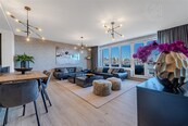 Luxusní byt 3+kk s terasou (29,44 m2) a garážovým stáním, Praha 8 Troja, cena 18900000 CZK / objekt, nabízí CENTURY 21 Harmony