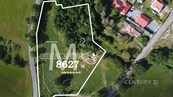 Stavební pozemek o velikosti 8 627 m2 pod hradem Vysoký Chlumec, cena 8098000 CZK / objekt, nabízí 