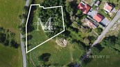 Stavební pozemek o velikosti 5 635 m2 pod hradem Vysoký Chlumec, cena 4099000 CZK / objekt, nabízí 