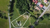 Stavební pozemek o velikosti 3 010 m2 pod hradem Vysoký Chlumec, cena 3999000 CZK / objekt, nabízí 