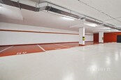 Pronájem parkovacího stání, Zlochova, Praha 4 - Modřany, cena 2500 CZK / objekt / měsíc, nabízí CENTURY 21 Harmony