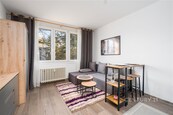 Pronájem modernizovaného bytu 1+kk - Severní Terasa, ul. Větrná, cena 8900 CZK / objekt / měsíc, nabízí CENTURY 21 Indigo Reality
