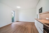 Pronájem moderního bytu 2+kk se zahradou v Rezidenci Nové Modřany - novostavba s parkováním a skvělým zázemím, cena 28000 CZK / objekt / měsíc, nabízí