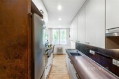 Prodej zrekonstruovaného bytu o CP 81m2 s lodžií, Praha - Řepy, cena 8390000 CZK / objekt, nabízí 