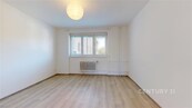 Moderní 3+1 v klidném, cihlovém domě po kompletní rekonstrukci - Přerov, cena 4190000 CZK / objekt, nabízí 