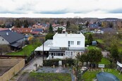 Rodinný dům 6+kk v Horoušánkách: Pozemek 1 330 m2, zimní zahrada a náklady pod kontrolou, cena 14900000 CZK / objekt, nabízí 