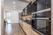 Moderní prostorné 4+kk se zahradou, terasou a parkováním - Vysoký Újezd, cena 13990000 CZK / objekt, nabízí 