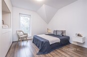 Řadový dům 4+kk s balkonem a zahradou Vysoký Újezd, cena 13990000 CZK / objekt, nabízí 