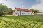 Řadový dům 4+kk s balkonem a zahradou Vysoký Újezd, cena 13990000 CZK / objekt, nabízí 