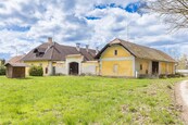 Usedlost u Třeboně s projektem na 13 apartmánů - skvělá investice, cena 5590000 CZK / objekt, nabízí CENTURY 21 Realitas Central Praha