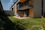 Byt 2+kk 71,1 m2 s terasou 17 m2 a zahradou 65,7 m2 | Radlík - Jílové u Prahy, cena 9211000 CZK / objekt, nabízí CENTURY 21 Realitas Central Praha