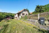 Rodinný dům s velkým potenciálem v obci Felbabka - 6 minut od Berouna, 30 minut od Prahy, cena 4800000 CZK / objekt, nabízí CENTURY 21 Realitas Central Praha