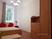 Pronájem útulného bytu 2+1 v centru Brna, cena 17000 CZK / objekt / měsíc, nabízí 