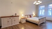 Pronájem krásného, zařízeného bytu 1+1 46m2 Letná, cena 22000 CZK / objekt / měsíc, nabízí CENTURY 21 Realitas Central Praha