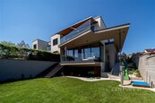 Luxusní vila s wellness zónou a chytrou domácností, cena 57000000 CZK / objekt, nabízí CENTURY 21 The Most Reality