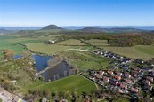 Stavební pozemek 1215 m2 - Lužice Meadows, 10 min od Mostu, cena 4252500 CZK / objekt, nabízí CENTURY 21 The Most Reality