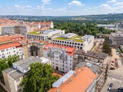 Prodej velkorysého bytu 3+1 (100 m2) s klenutými stropy a původními detaily - kousek od Stromovky, cena 15900000 CZK / objekt, nabízí CENTURY 21 The Most Reality