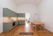 Velký byt 100 m2 pro rodinu v Holešovicích - s výtahem, naproti OC Stromovka a s návrhem přestavby na 3+kk, cena 13800000 CZK / objekt, nabízí CENTURY 21 The Most Reality