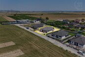 Prodej novostavby RD 5+kk 172 m2, pozemek 655 m2, cena 9990000 CZK / objekt, nabízí 