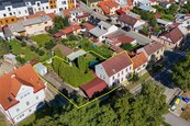 Prodej dvougeneračního domu v Třešti, s pozemkem 693 m2, cena cena v RK, nabízí 