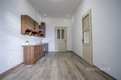 Pronájem bytu 2+1, 77m2, ul. Obroková, Znojmo, cena 14000 CZK / objekt / měsíc, nabízí 