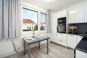 Pronájem nově zrekonstruovaného bytu 1+1 s balkonem, ul. Vídeňská tř. ve Znojmě, cena 13000 CZK / objekt / měsíc, nabízí 