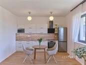 Prodej novostavby bytu 1+kk 39 m2 s balkonem 5,9 m2, Znojmo Kotkova, cena 3850000 CZK / objekt, nabízí 