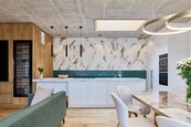 Exkluzivní pronájem bytu 4+kk 114,3 m2 Znojmo Kotkova, cena 44000 CZK / objekt / měsíc, nabízí CENTURY 21 Vaše Reality