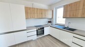 Pronájem bytu 2+kk 63 m2 + dva balkony + sklepní kóje, ul. Vančurova, Znojmo, cena 18000 CZK / objekt / měsíc, nabízí CENTURY 21 Vaše Reality