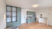 Pronájem novostavby bytu 1+kk, 35 m2 + lodžie 9,5 m2, cena 12500 CZK / objekt / měsíc, nabízí 
