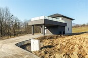 Prodej novostavby rodinného domu 4+kk, 108 m2, k tomu dvě prostorné terasy, kryté parkovací stání a velký pozemek, cena 7690000 CZK / objekt, nabízí 