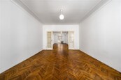 Prodej družstevního bytu 3+1 s balkonem, 97m2, Praha 7Holešovice, ulice Pplk. Sochora, cena 10500000 CZK / objekt, nabízí 