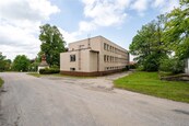 Prodej administrativní budovy u D1, 1.200m2, pozemek 1.885 m2, Komorovice, cena 14900000 CZK / objekt, nabízí 