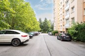 3+1 s lodžií a sklepem v klidné lokalitě a MHD u domu, cena 5200000 CZK / objekt, nabízí