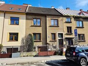 K prodeji nabízíme RD ve Brně, Králově Poli, ulice Volfova se 3 byty, cena 19500000 CZK / objekt, nabízí 