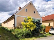 Pronájem rodinného domu o dispozici 2+kk se zahradou a stodolou, 100 m2 , v obci Olešná, okres Rakovník, cena 17000 CZK / objekt / měsíc, nabízí 