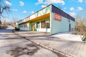 Obchodní prostory s výlohou v srdci Křivoklátu - flexibilní využití dle vašich potřeb, cena 8500 CZK / objekt / měsíc, nabízí CENTURY 21 4fin Reality