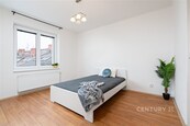Pronájem zařízeného pokoje v bytě 2+1, se zahrádkou, Plzeň Jižní Předměstí, cena 7500 CZK / objekt / měsíc, nabízí 