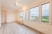 Ranní káva s výhledem na Beskydy: Váš nový domov v srdci Frýdku, cena 2000000 CZK / objekt, nabízí 
