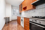 Pronájem bytu 2+1, 58 m2, PlzeňSlovany, nám. Generála Píky, cena 11000 CZK / objekt / měsíc, nabízí 