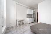 Pronájem ateliéru se sklepem ,17 m2, obec Sázava, ulice Poznaňská., cena 8000 CZK / objekt / měsíc, nabízí CENTURY 21 4fin Reality