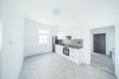Pronájem bytu 2+KK, 47 m2, se zahrádkou, vlastní parkovací místo u domu, Plzeň-Doudlevce, cena 15500 CZK / objekt / měsíc, nabízí CENTURY 21 4fin Reality