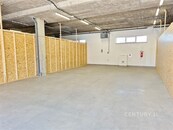 Skladový prostor 100 m2 se zázemím, Olomoucká, Brno, cena 20000 CZK / objekt / měsíc, nabízí CENTURY 21 4fin Reality