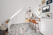 Prodej podkrovního bytu 2+kk, 45 m2, Jesenice u Prahy, ulice K Šátalce, cena 7900000 CZK / objekt, nabízí 