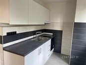 Pronájem moderního bytu 1+1 (38 m2) po kompletní rekonstrukci - ul. Gajdošova, Ostrava, cena 13500 CZK / objekt / měsíc, nabízí 